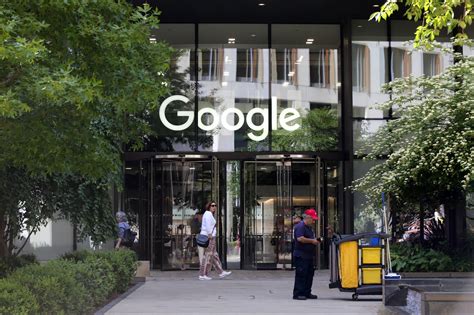 Google Salary Data Leak Shows Employee。